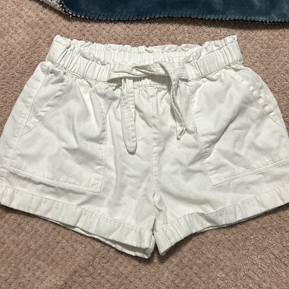 aerie white shorts